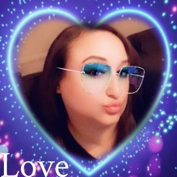 Meet your Posher, Tita - Picture 1 of 1